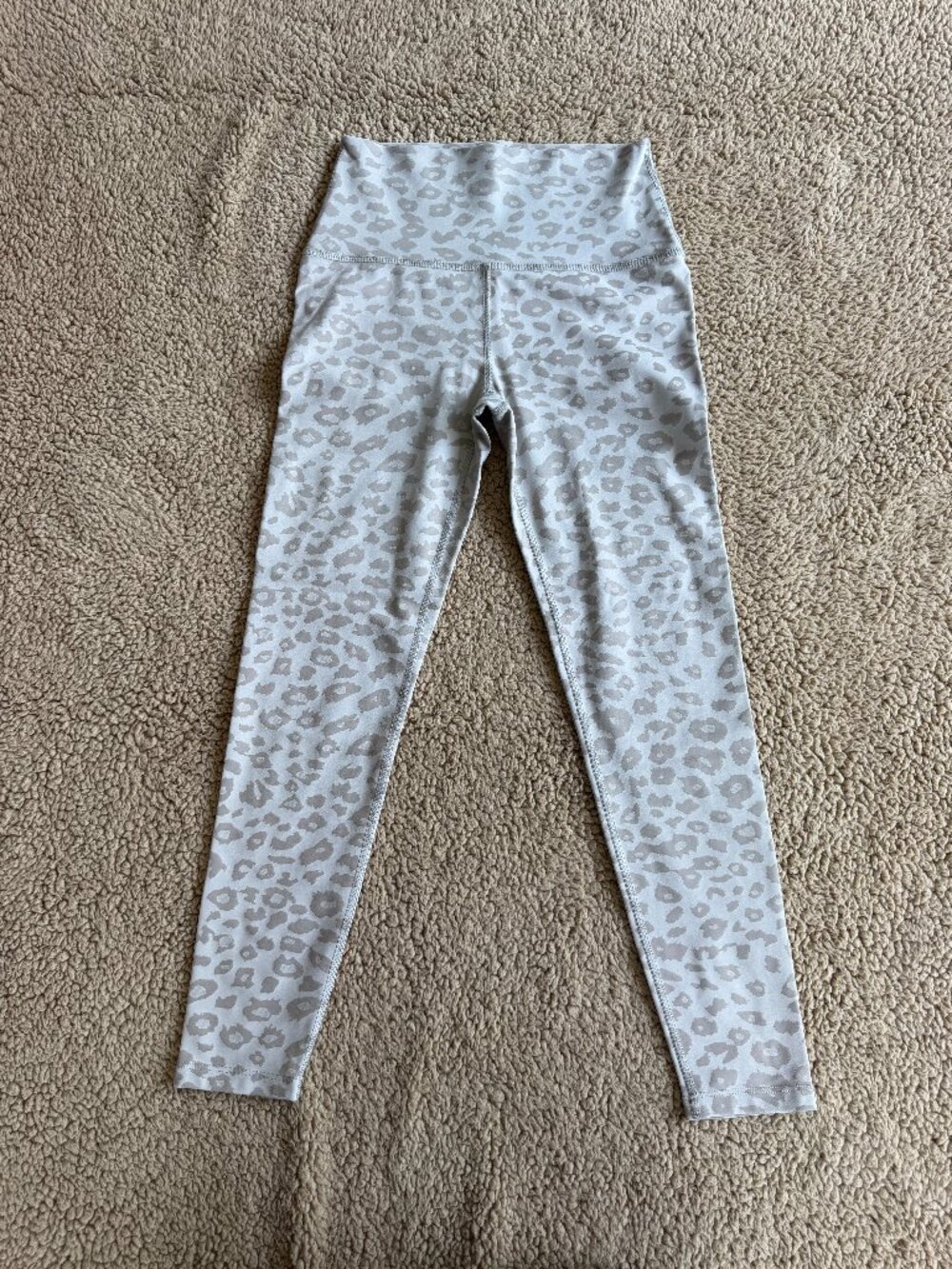 Beyond Yoga High Waisted Midi Legging Gray Leopard Small